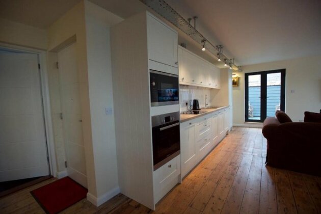 Sanitized Serviced Apartment Ipswich - Photo4