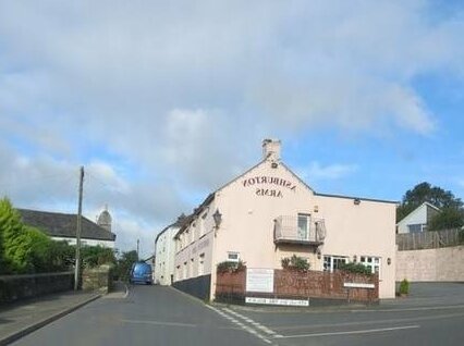 The Ashburton Arms - Photo2