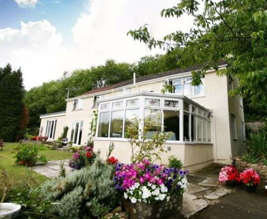 Cleeves Wood Bed and Breakfast Corsham