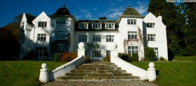 Perfect Manors Highland Retreats