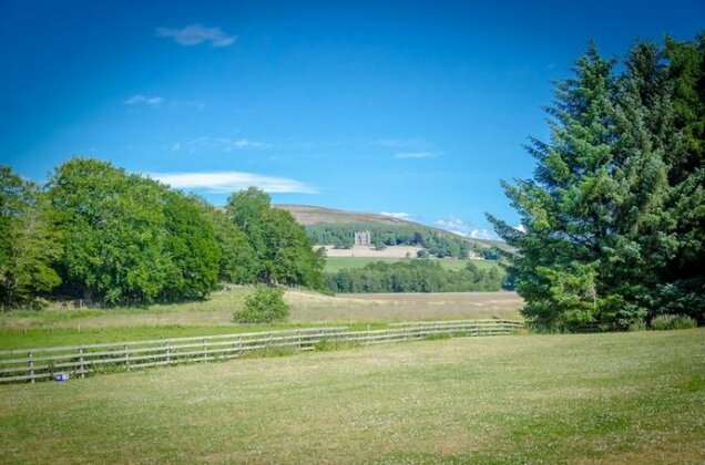 Castleview @ Newton Steading Farm - Photo3