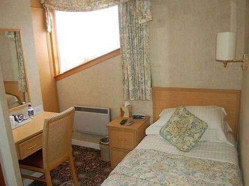 Whin Park Guest House - Photo3