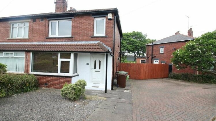 3 Bed House In Leeds