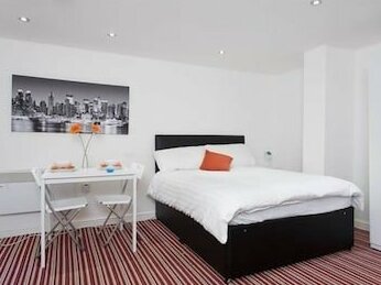 Brownhill House Apartments - Photo4