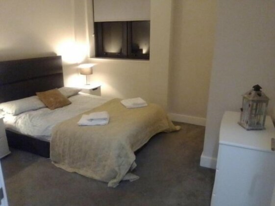 Leeds Pudsey modern 2 bedroom apartment City Heaven - Photo5