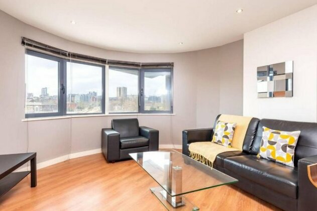 Light and Bright 1BR apartment Close to Station - Photo2