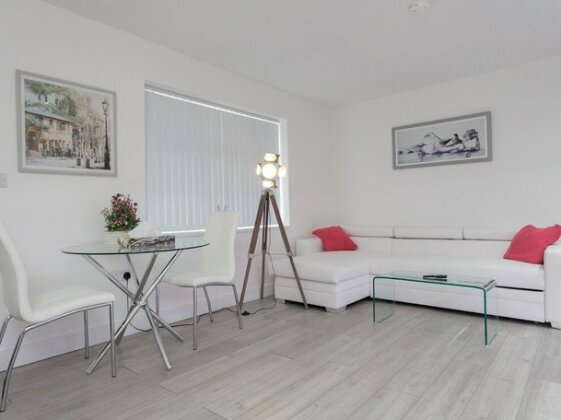 Live in Leeds Greenhill Bungalows - Photo3