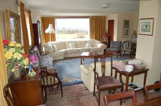Aran House Bed and Breakfast - Photo2