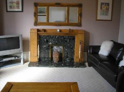 Holly House Bed and Breakfast Liverpool - Photo3