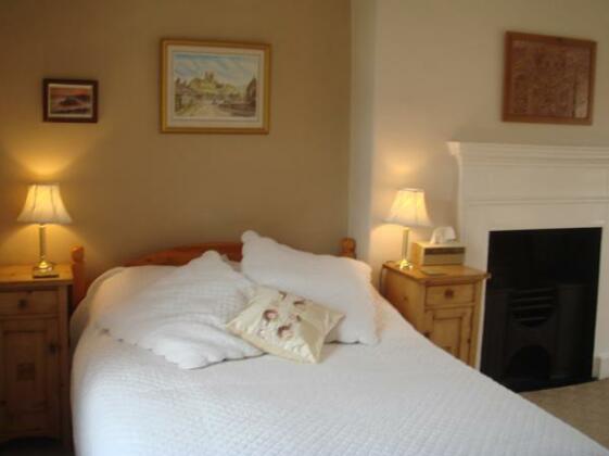 White Hall Bed & Breakfast - Photo2