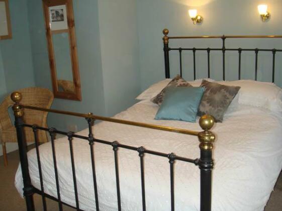 White Hall Bed & Breakfast - Photo3
