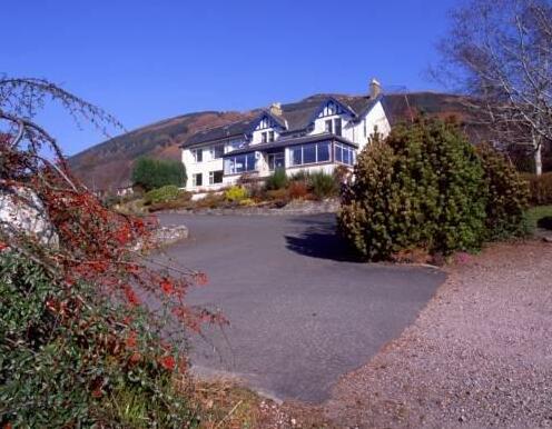 Lochearnhead Hotel