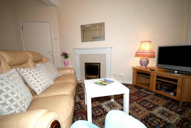 Saltburn Holidays 1 Park View Loftus - Photo2