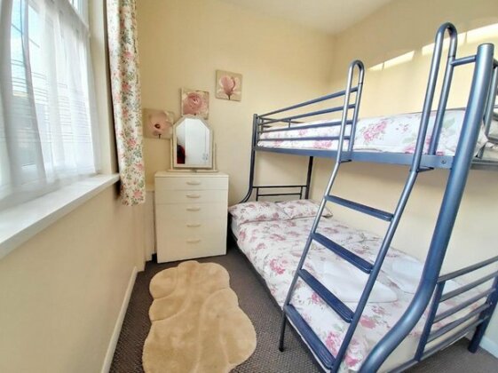 Saltburn Holidays 1 Park View Loftus - Photo3