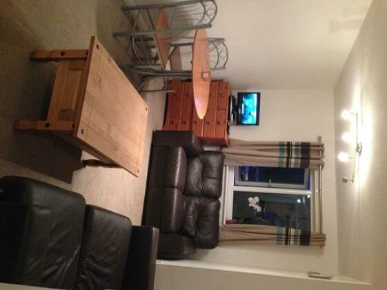 1 Bed Room Flat - Photo5