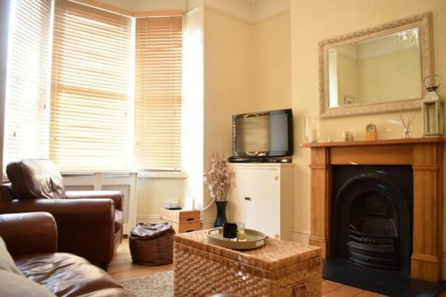 1 Bedroom Apartment Right By Clapham - Photo2