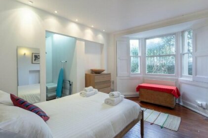 1 Bedroom Flat In Zone 2 Of London