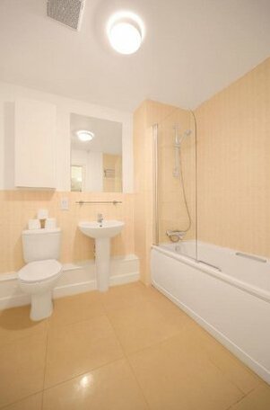 1br Apartment In Picturesque Greenwich - Photo4