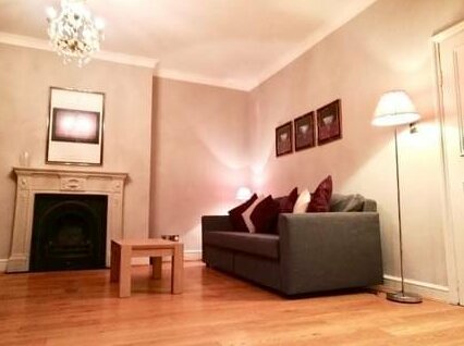 2 Bed Earls Court Hfs14 - Photo3