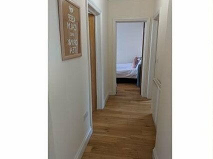 2 Bed Flat By Shoreditch Station Zone 1 - Photo3