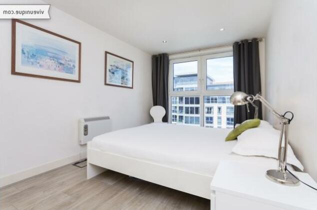 2 Bed Flat With Views Imperial Wharf Fulham - Photo2