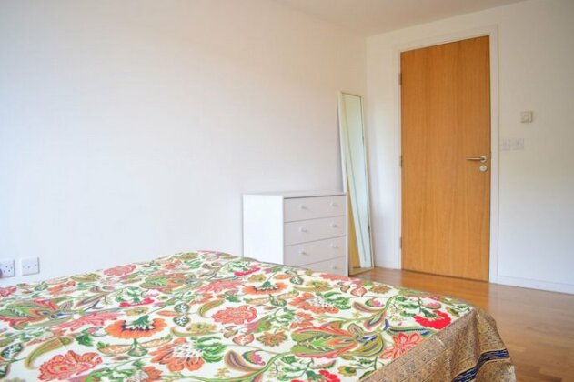 2 Bedroom Apartment With Private Balcony - Sleeps 5 - Photo3