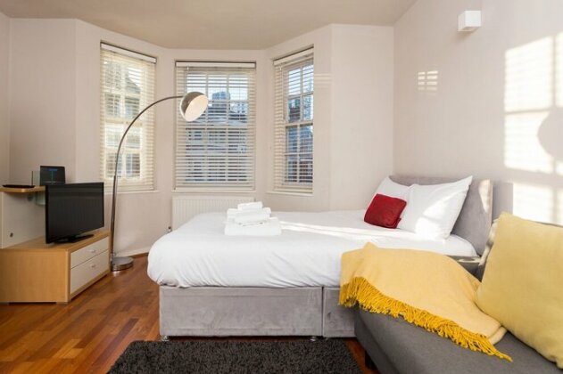 2 Bedroom Flat Sleeps 4 In Pimlico
