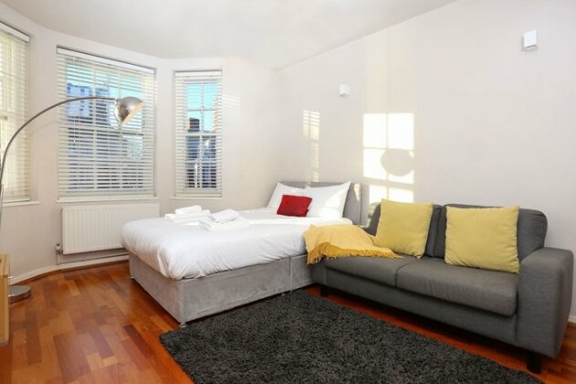 2 Bedroom Flat Sleeps 4 In Pimlico - Photo2