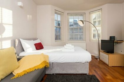 2 Bedroom Flat Sleeps 4 In Pimlico