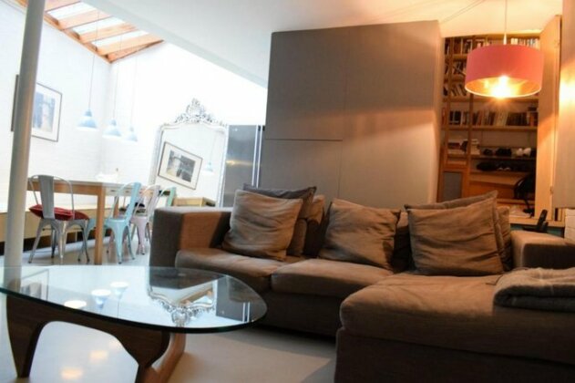 2 Bedroom House With Roof Terrace - Photo2