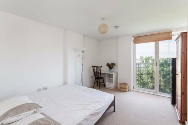 3 Bedroom Flat In Shoreditch With Roof Terrace - Photo4
