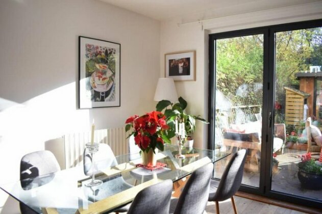 3 Bedroom House With Garden In Brixton - Photo4