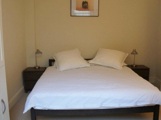 A Home To Rent - Chelsea Apartment - Photo5