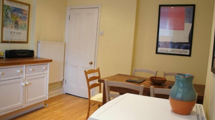 A Home To Rent - Fulham Apartment - Photo3