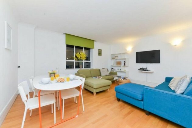 Affordable Flat with Character by Tower Bridge - Photo2