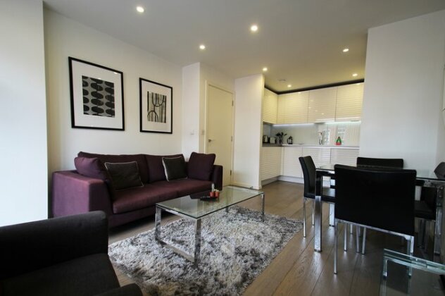 Angel Serviced Apartments by the Squa re - Photo2