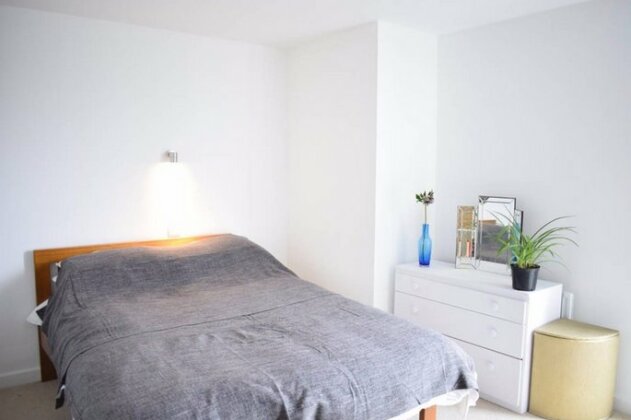 Beautiful 2 Bedroom Apartment in Dalston