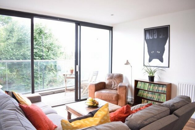 Beautiful 2 Bedroom Apartment in Dalston - Photo2