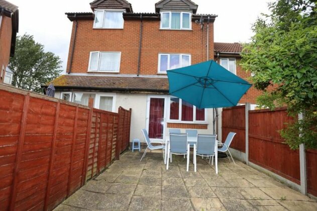 Beautiful 3 beds House West Thamesmead London - Photo3