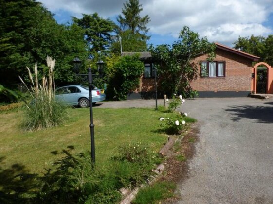 Bungalow in Barnet Herts - Photo3