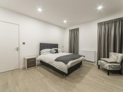 Canning Town Stratford Apartments - Photo2