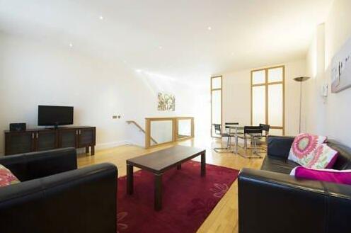 City Marque Tower Hill Serviced Apartments - Photo2