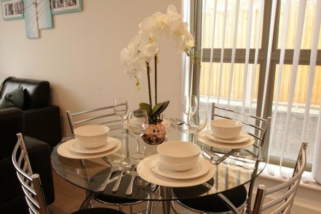CityWest Serviced Apartments - Photo3