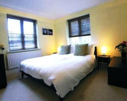 Clarendon Serviced Apartments Manning Place - Photo5