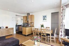 Colville Road by Onefinestay - Photo3