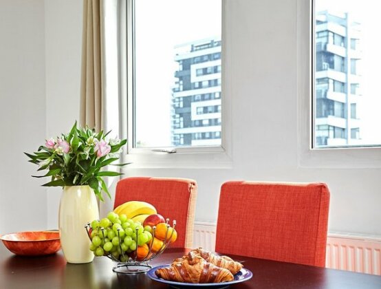 Crawford Suites Serviced Apartments - Photo2
