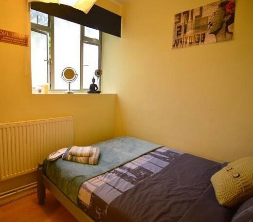 Double Bed in Brixton