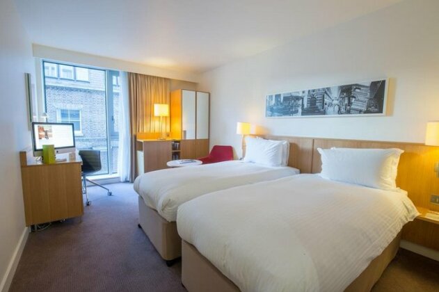 DoubleTree by Hilton Hotel London - Tower of London - Photo5