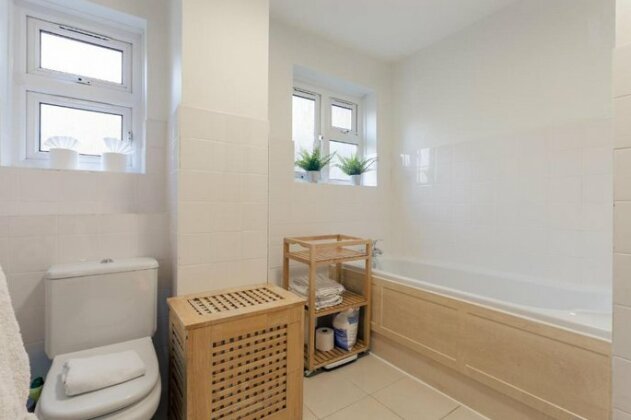Elephant and Castle 2 Bedroom Apartment - Photo4