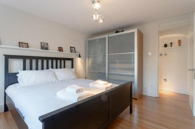 Elephant and Castle 2 Bedroom Apartment - Photo5
